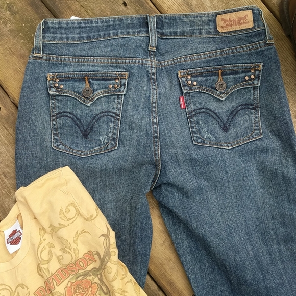 Levi's 515 Boot Cut - Picture 2 of 6